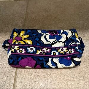Vera Bradley African Violet Zip Floral Cosmetic Make-Up Travel Bag Small Lined